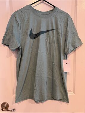 Nike Men's Sage Green Short-Sleeve T-Shirt with Dark Swoosh
